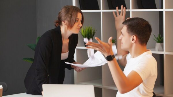 Common leadership mistakes - Being defensive